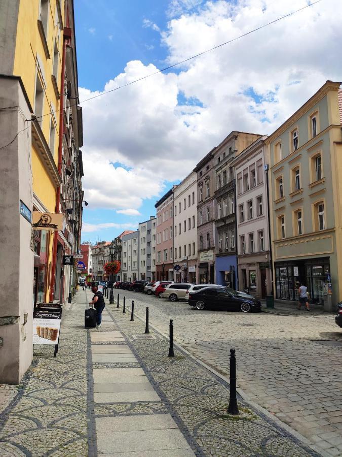 Centrum Apartament Sedziego Świdnica Exterior foto